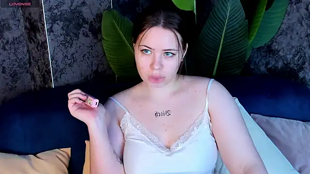 EricaElliott online show from 10.09.25