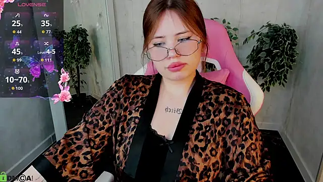 EricaElliott online show from 04.12.26