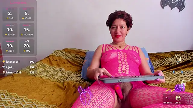 Laura hellss online show from 02.07.25