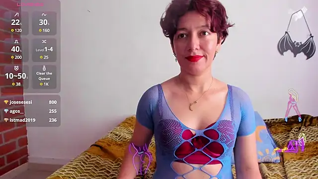 Laura hellss online show from 02.08.25