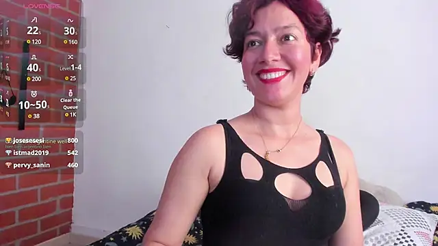 Laura hellss online show from 03.04.25