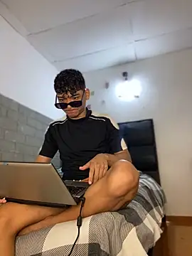 usersweet online show from 01.16.25