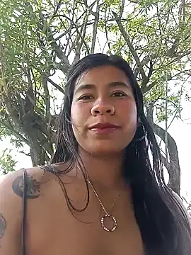 Snapshot of Pamelamilkk_1007 chatting on 01.11.25 Pamelamilkk 1007 online show from 01.11.25