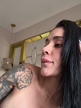 Snapshot of Karol_Towers chatting on 01.15.25 Karol Towers online show from 01.15.25