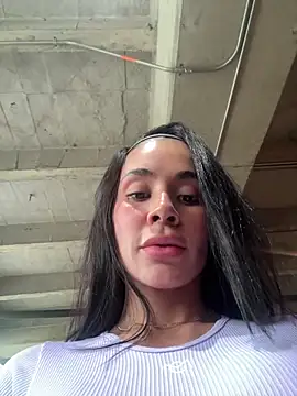 Snapshot of Karol_Towers chatting on 02.06.25 Karol Towers online show from 02.06.25