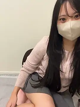 Snapshot of TAISHI_chan chatting on 11.16.25 TAISHI chan online show from 11.16.25