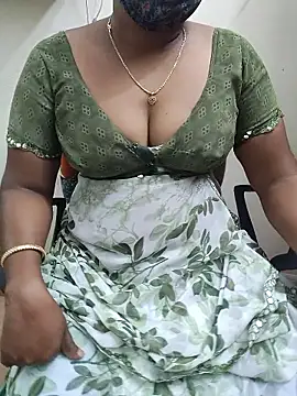 Snapshot of Tamil_roja69 chatting on 04.22.26 Tamil roja69 online show from 04.22.26