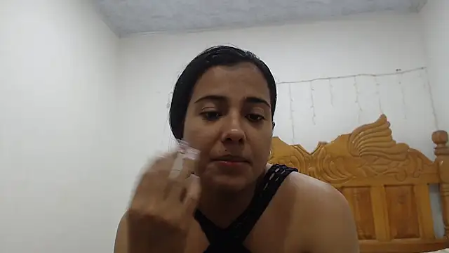 Coral0403 online show from 03.15.25