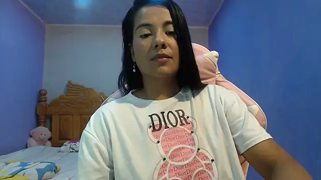 Coral0403 online show from 11.05.25