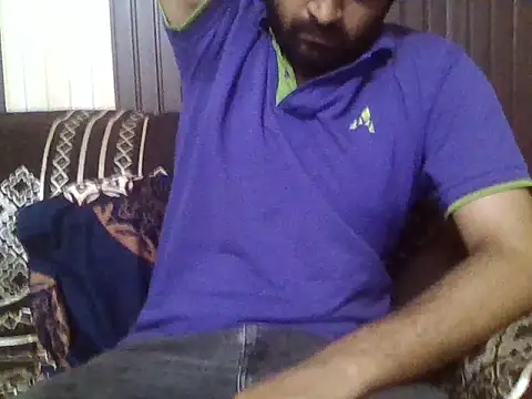Snapshot of indihotguy chatting on 04.20.26 indihotguy online show from 04.20.26