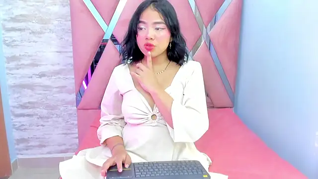 Snapshot of CATTLEYA_BIANCHI145 chatting on 03.21.25 CATTLEYA BIANCHI145 online show from 03.21.25