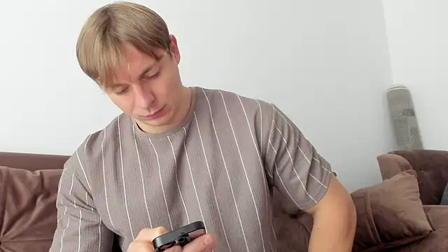 Snapshot of o_r_b_i_t chatting on 03.16.25 o r b i t online show from 03.16.25