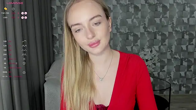 Snapshot of A_delina chatting on 11.23.25 A delina online show from 11.23.25