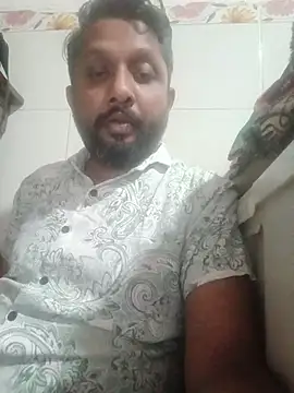 Snapshot of carria_homes chatting on 03.16.26 carria homes online show from 03.16.26