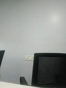 Snapshot of carria_homes chatting on 04.09.26 carria homes online show from 04.09.26