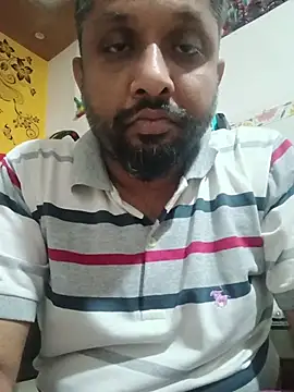 Snapshot of carria_homes chatting on 04.11.26 carria homes online show from 04.11.26