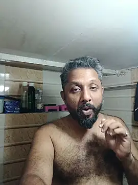 Snapshot of carria_homes chatting on 04.18.26 carria homes online show from 04.18.26