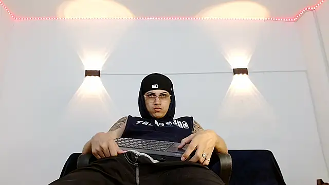 Br4ndxpimm online show from 10.27.25