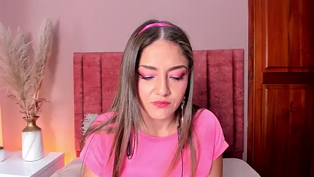 EloiseQuinn online show from 11.29.25