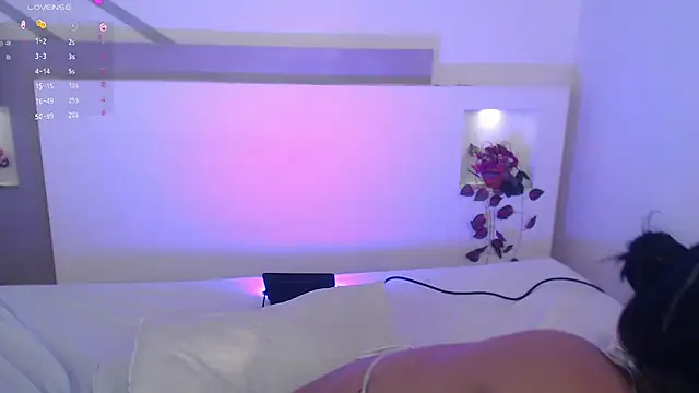 VenusEvans1 online show from 01.27.25