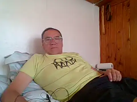Snapshot of santiagon2015 chatting on 01.17.25 santiagon2015 online show from 01.17.25
