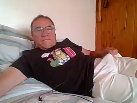 Snapshot of santiagon2015 chatting on 01.20.25 santiagon2015 online show from 01.20.25
