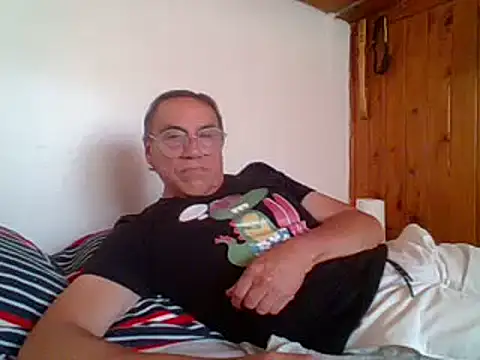 Snapshot of santiagon2015 chatting on 02.12.25 santiagon2015 online show from 02.12.25
