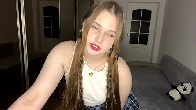 SelinaHope18 online show from 01.12.25