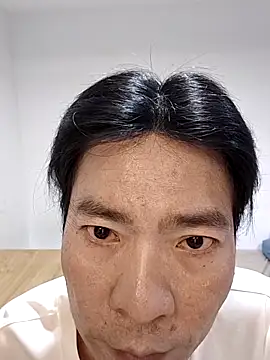 Snapshot of aa3600 chatting on 12.17.25 aa3600 online show from 12.17.25