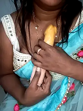 Snapshot of vibhawet chatting on 02.28.25 vibhawet online show from 02.28.25