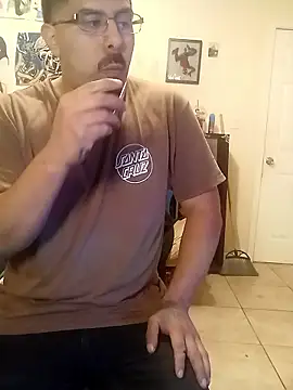 Snapshot of k1oudE chatting on 01.10.26 k1oudE online show from 01.10.26