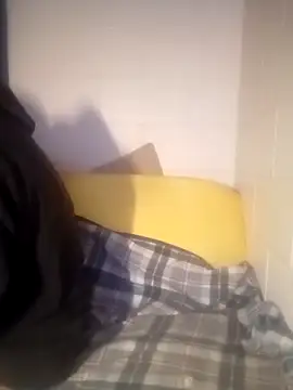 Snapshot of k1oudE chatting on 02.22.26 k1oudE online show from 02.22.26