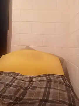 Snapshot of k1oudE chatting on 02.24.26 k1oudE online show from 02.24.26