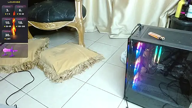 Snapshot of Noah-cock chatting on 02.11.26 Noah-cock online show from 02.11.26