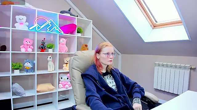 Snapshot of ElizabethHarpper chatting on 01.03.25 ElizabethHarpper online show from 01.03.25