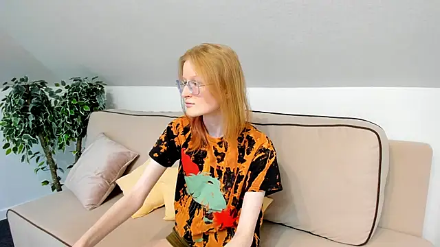 Snapshot of ElizabethHarpper chatting on 02.11.25 ElizabethHarpper online show from 02.11.25