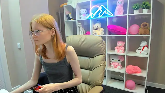 Snapshot of ElizabethHarpper chatting on 02.28.25 ElizabethHarpper online show from 02.28.25