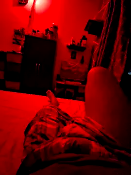 LavishBee80 online show from 10.15.25