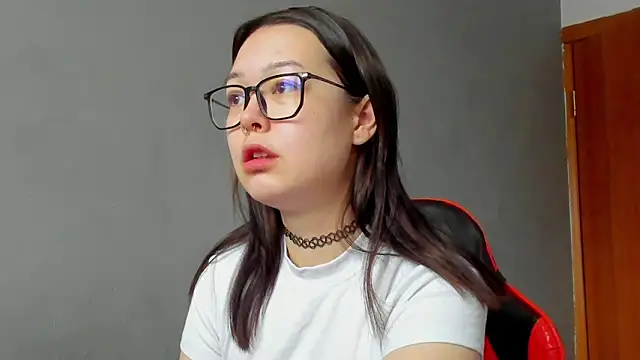 kittenrisha online show from 01.20.25