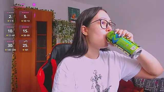 kittenrisha online show from 02.26.25