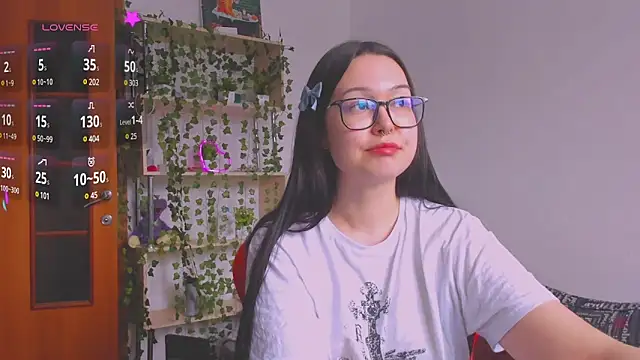 kittenrisha online show from 02.26.25