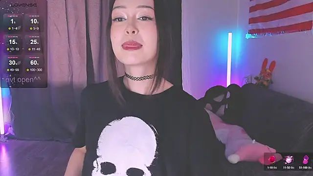 kittenrisha online show from 10.15.25