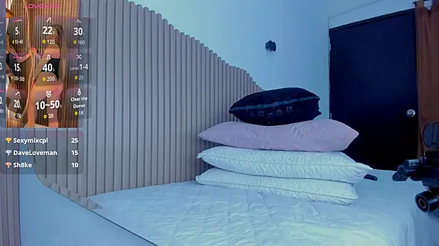 Annie kurt  online show from 11.21.25