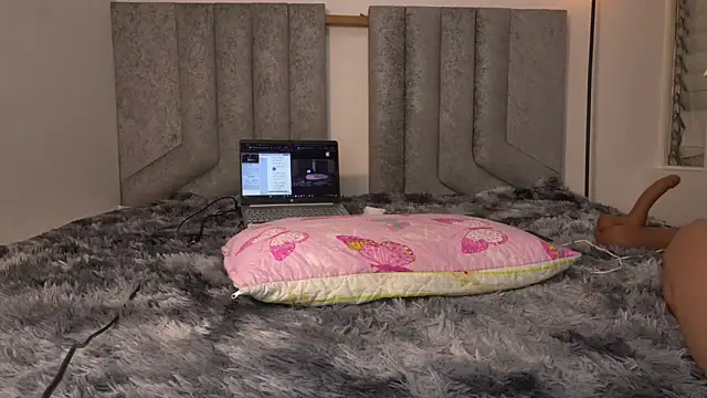 Snapshot of womantall99 chatting on 03.12.25 womantall99 online show from 03.12.25