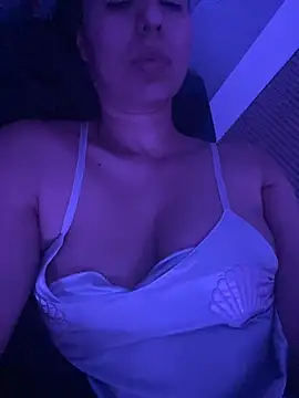 Snapshot of womantall99 chatting on 10.10.25 womantall99 online show from 10.10.25