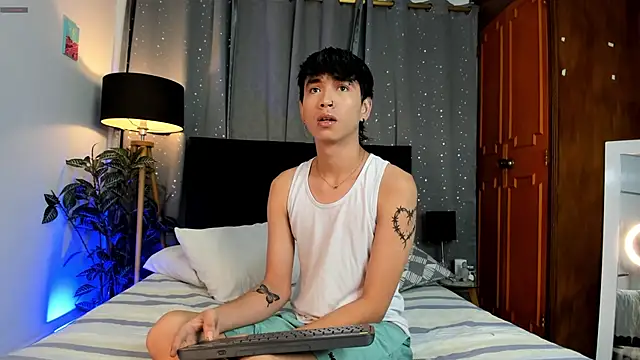 Brian-Ausslos online show from 03.23.25