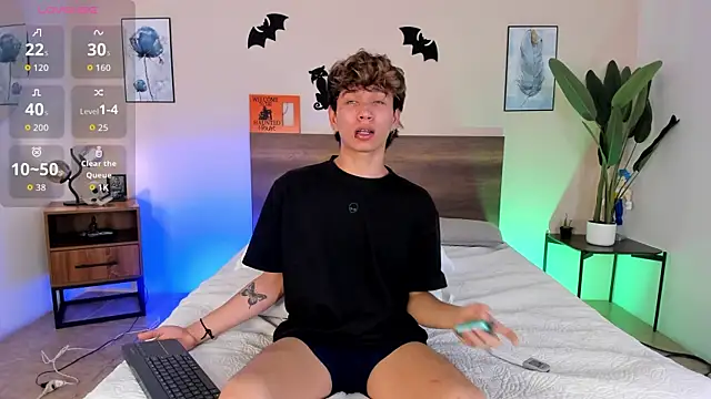 Brian-Ausslos online show from 10.19.25