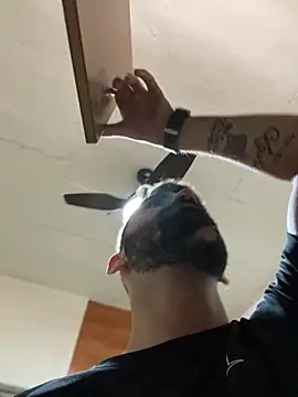 Snapshot of biel_96 chatting on 11.09.25 biel 96 online show from 11.09.25