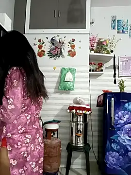 Best-Couple online show from 10.13.25