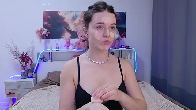 Nellie Medina online show from 02.12.26